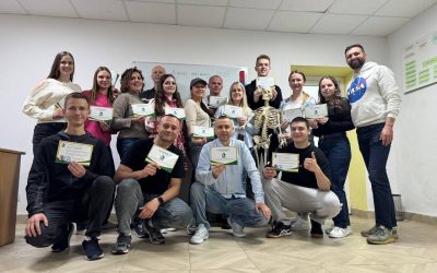 Вітаємо випускників курсу з лікувального та класичного масажу!