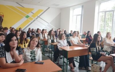 Знайомимо студентів нового набору з коледжем “Монада”