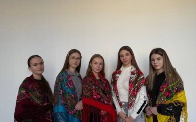 День української хустки