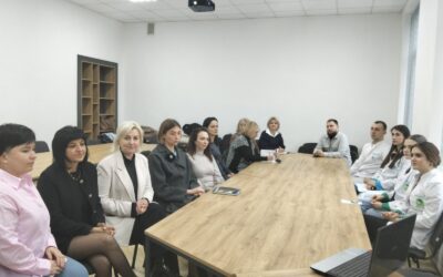 У Львівському медичному фаховому коледжі «Монада» відбулась зустріч адміністрації, випускників, здобувачів освіти закладу з провідними роботодавцями регіону